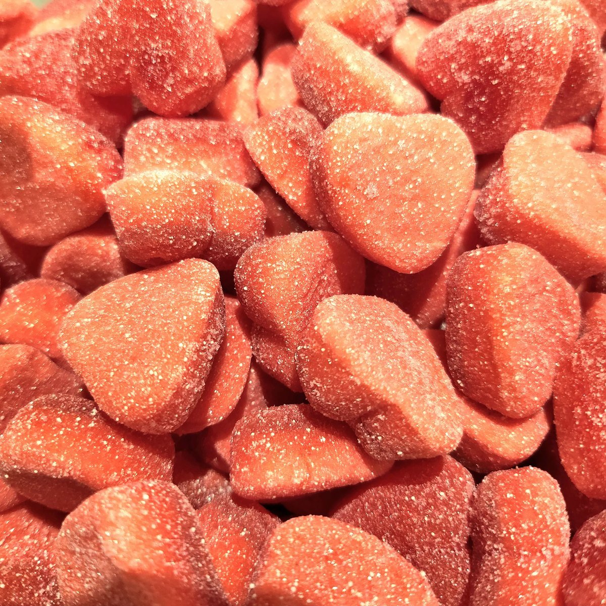 DAMEL RED FILLED HEARTS 1kg