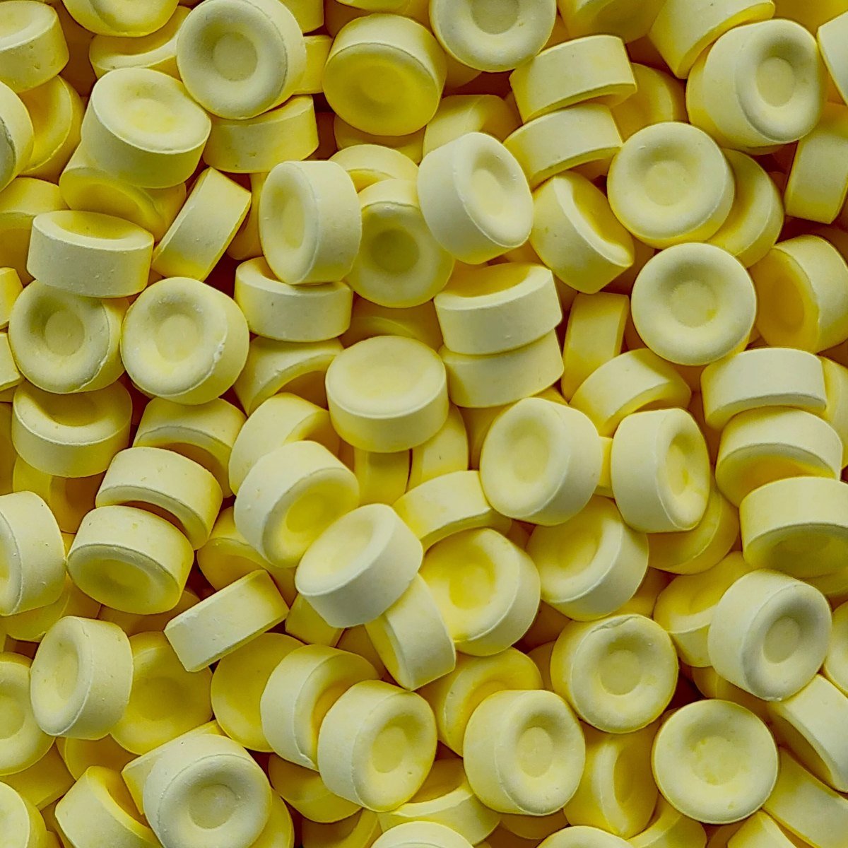 BANANA DOTS